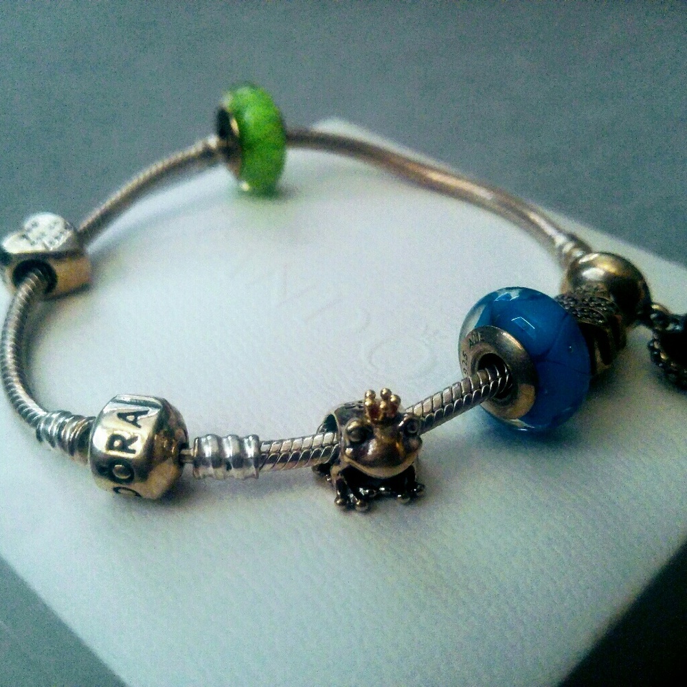 Pandora charm bracelet - Picture 2 of 8